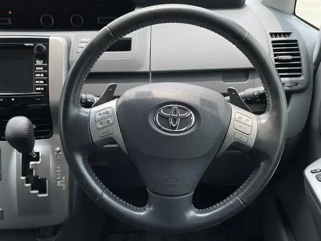 トヨタ ノア Si 大阪府 2009(平21)年 7.4万km ブラック 純正ナビ/   フルセグTV/CD/DVD/Bluetooth/USB/100V電源/バックモニター/９インチ後席モニター/コーナーセンサー/横滑り防止装置/柿本マフラー/BEO resolutionアルミホイール/両側パワースライドドア/ステアリングスイッチ/純正フロアマット/プッシュスタート/スマートキー/ＥＴＣ