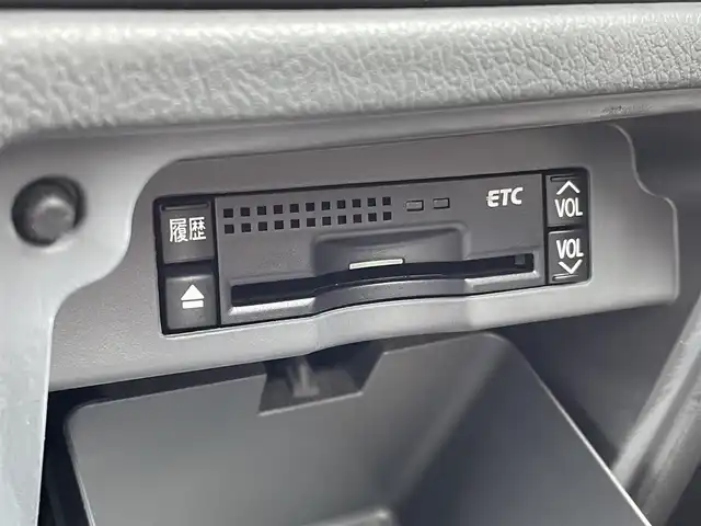 トヨタ ノア Si 大阪府 2009(平21)年 7.4万km ブラック 純正ナビ/   フルセグTV/CD/DVD/Bluetooth/USB/100V電源/バックモニター/９インチ後席モニター/コーナーセンサー/横滑り防止装置/柿本マフラー/BEO resolutionアルミホイール/両側パワースライドドア/ステアリングスイッチ/純正フロアマット/プッシュスタート/スマートキー/ＥＴＣ
