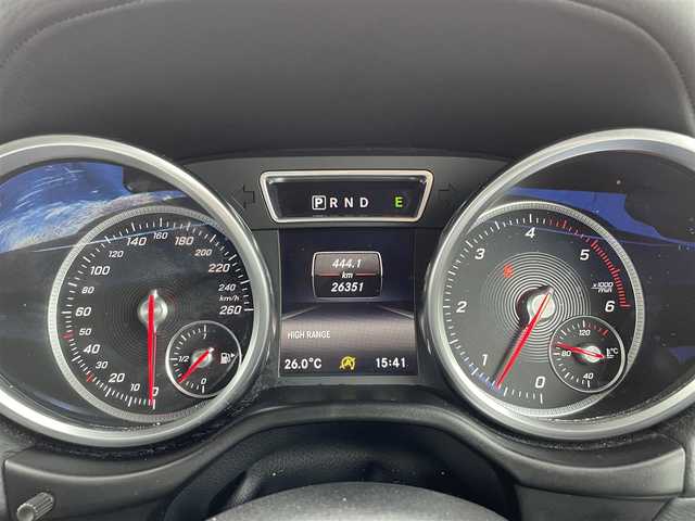 メルセデス・ベンツ ゲレンデヴァーゲン Ｇ３５０ｄ 東京都 2017(平29)年 2.7万km オブシディアンブラックM 登録時走行距離【26351km】/ラグジュアリーパッケージ/ハーマンカードン/純正HDDナビ/（フルセグ/BT/CD/DVD/FM/AM）/サンルーフ/ディストロニックプラス/ブラインドスポットアシスト/バックカメラ/レザーシート/パワーシート（D/N）/シートヒーター（D/N）/ドライブレコーダー（前後）/スペアキー/ETC2.0