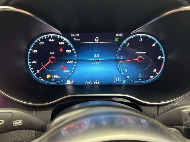 メルセデス・ベンツ ＧＬＣ２２０ d 4マチック AMGライン 千葉県 2020(令2)年 4.9万km ダイヤモンドホワイト レザーエクスクルーシブＰＫＧ　/パノラマＳＲ　/赤黒革シート　/ＡＣＣ　/Ｂｕｒｍｅｓｔｅｒサウンド　/ナビ　/ＴＶ　/３６０°シートヒーター　/電動リアゲート　/オートハイビーム　/衝突軽減Ｂ　/ＢＳＭ　/ＬＫＡ　/ＥＴＣ