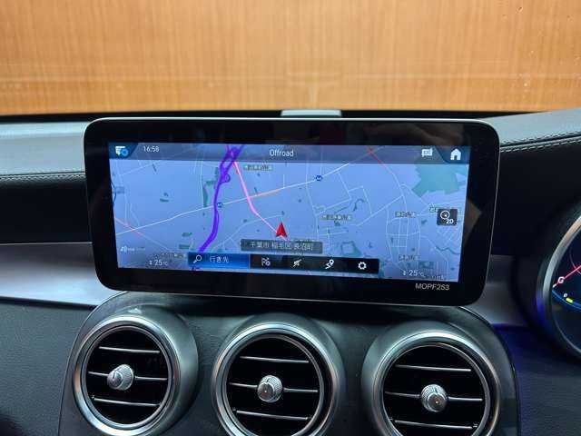メルセデス・ベンツ ＧＬＣ２２０ d 4マチック AMGライン 千葉県 2020(令2)年 4.9万km ダイヤモンドホワイト レザーエクスクルーシブＰＫＧ　/パノラマＳＲ　/赤黒革シート　/ＡＣＣ　/Ｂｕｒｍｅｓｔｅｒサウンド　/ナビ　/ＴＶ　/３６０°シートヒーター　/電動リアゲート　/オートハイビーム　/衝突軽減Ｂ　/ＢＳＭ　/ＬＫＡ　/ＥＴＣ