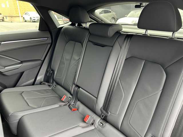 アウディ Ｑ３ SB 35TDIクワトロ Sライン 道東・釧路十勝 2021(令3)年 4.6万km 白 ワンオーナー車/ベーシックパッケージ/　・シートヒーター(前席)/　・パワーシート(前席)/　・オートマチックテールゲート/アシスタンスパッケージ/　・アダプティブクルーズアシスト/　・ハイビームアシスト/バーチャルコックピット/純正メモリナビ/TV/BT/USB/社外ドライブレコーダー(前後)/360°カメラ/パドルシフト/純正19インチAW/LEDヘッドライト/オートライト/リアフォグライト/純正フロアマット/ETC2.0