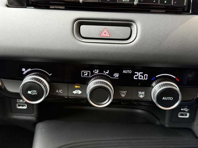 ホンダ ヴェゼル G 滋賀県 2022(令4)年 1.9万km クリスタルブラックパール Carrozzeriaメモリナビ/フルセグテレビ（走行中視聴可能）/バックカメラ/アイドリングストップ/ウィンカーミラー/クルーズコントロール/プッシュスタート/ETC/ライトイレベライザー/ステアリングスイッチ/ECON/ホンダセンシング/AM/FM/CD/DVD/HDMI/SD/USB/Bluetooth