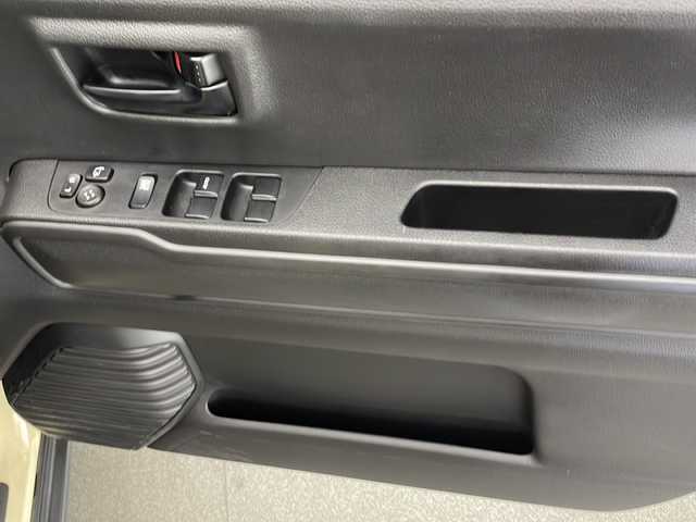 スズキ ハスラー HYBRID G 宮崎県 2020(令2)年 4.3万km シフォンアイボリーM ワンオーナー/SUZUKI Safety Support/〇デュアルカメラブレーキサポート/〇後退時ブレーキサポート/〇誤発進抑制機能（前方・後方）/〇車線逸脱警報機能/〇車線逸脱抑制機能/〇ふらつき警報機能/〇標識認識機能/〇オートハイビーム/〇先行車発進お知らせ機能/〇コーナーセンサー/純正8インチSDナビ/フルセグTV/CD/DVD/Bluetooth/全方位モニター/シートヒーター/ナビ一体型ドライブレコーダー/ビルトインETC/純正ゴムマット/アイドリングストップ/スマートキー×２/保証書/取扱説明書