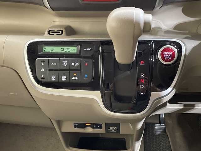 ホンダ Ｎ ＢＯＸ ＋ G Lパッケージ 愛媛県 2017(平29)年 5万km プレミアムホワイトパールⅡ 純正ナビ/ワンセグ／ＣＤ／ＵＳＢ/バックカメラ/ＥＴＣ/片側パワースライドドア/福祉車両/車いす仕様車/スマートキー