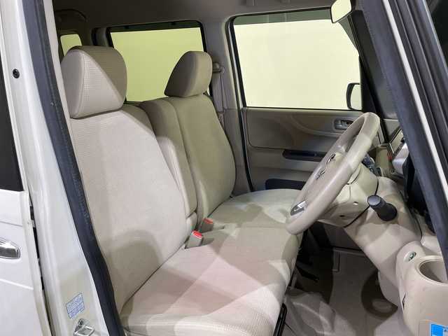 ホンダ Ｎ ＢＯＸ ＋ G Lパッケージ 愛媛県 2017(平29)年 5万km プレミアムホワイトパールⅡ 純正ナビ/ワンセグ／ＣＤ／ＵＳＢ/バックカメラ/ＥＴＣ/片側パワースライドドア/福祉車両/車いす仕様車/スマートキー