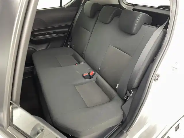 トヨタ アクア 福島県 2018(平30)年 2.1万km シルバーM ワンオーナー　/トヨタセーフティーセンス　/・PCS/・車線逸脱警報/・オートハイビーム/純正メモリナビゲーション　/ＥＴＣ　/バックカメラ　/革巻きステアリング　/・チルトステアリング　/プッシュスタート　/・スマートキー　/・スペアキー　/ＬＥＤライト　/・オートライト/・フォグライト/取扱説明書/・保証書/純正フロアマット/・ドアバイザー