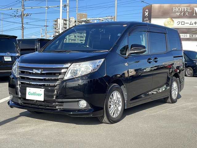 トヨタ ノア G 徳島県 2017(平29)年 11万km ブラック 純正10型ナビ　NSZN-Z66T/（ラジオ/DISC/SD/BT/フルセグ）/12.1型フリップダウンモニター　V12T-R66C/バックカメラ/ビルトインETC/クルーズコントロール/アイドリングストップ/純正15インチアルミホイール/LEDヘッドライト/純正ドアバイザー/フォグライト/両側電動スライドドア/純正フロアマット/スペアキー/ECO MODE/取扱説明書