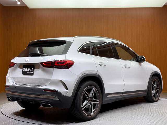 メルセデス・ベンツ ＧＬＡ２００ｄ 4マチック AMGライン 千葉県 2020(令2)年 5.4万km デジタルホワイト ＡＭＧレザーエクスクルーシブＰＫＧ　/アドバンスドＰＫＧ　/パノラマＳＲ　/赤黒レザーシート　/ＡＣＣ　/ナビ　/ＴＶ　/３６０°ＨＵＤ　/アンビエントライト　/シートＨ　/電動リアゲート　/レーダーセーフティＰＫＧ
