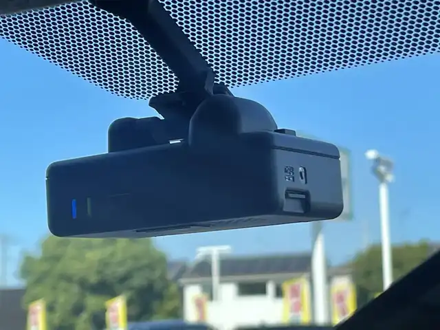 スズキ バレーノ XS 群馬県 2019(平31)年 6.8万km ミッドナイトブラックP Pioneerディスプレイオーディオ/（FM/AM/Bluetooth/CD/DVD/USB//Apple CarPlay/ Android Auto）/レーダーブレーキサポートII/アダプティブクルーズコントロール/Wエアバッグ/プッシュスタート/スマートキー/AAC/D+N席シートヒーター/ステアリングスイッチ/革巻きステアリング/インターバルタイマー調整式間欠ワイパー/電格ウインカーミラー/ヘッドライトレベライザー/オートライト/フォグランプ/HIDヘッドライト/ドアバイザー/純正16インチアルミホイール/純正フロアマット/前方ドラレコ/純正ETC/フットイルミネーション/社外スタッドレスタイヤ付きホイール4本車載/取扱説明書/スペアキー×1