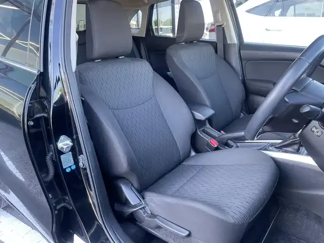 スズキ バレーノ XS 群馬県 2019(平31)年 6.8万km ミッドナイトブラックP Pioneerディスプレイオーディオ/（FM/AM/Bluetooth/CD/DVD/USB//Apple CarPlay/ Android Auto）/レーダーブレーキサポートII/アダプティブクルーズコントロール/Wエアバッグ/プッシュスタート/スマートキー/AAC/D+N席シートヒーター/ステアリングスイッチ/革巻きステアリング/インターバルタイマー調整式間欠ワイパー/電格ウインカーミラー/ヘッドライトレベライザー/オートライト/フォグランプ/HIDヘッドライト/ドアバイザー/純正16インチアルミホイール/純正フロアマット/前方ドラレコ/純正ETC/フットイルミネーション/社外スタッドレスタイヤ付きホイール4本車載/取扱説明書/スペアキー×1