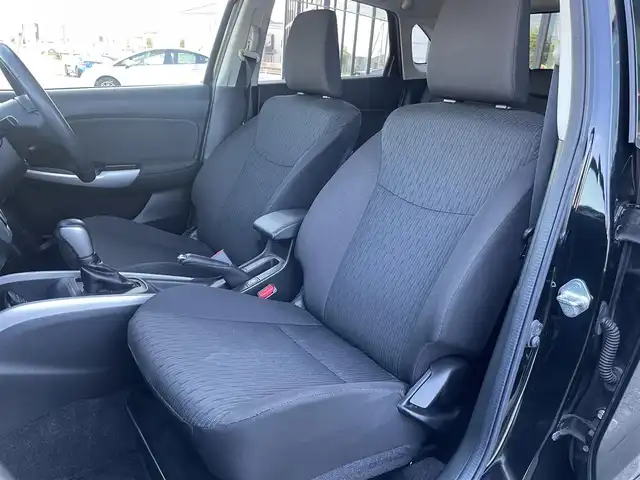 スズキ バレーノ XS 群馬県 2019(平31)年 6.8万km ミッドナイトブラックP Pioneerディスプレイオーディオ/（FM/AM/Bluetooth/CD/DVD/USB//Apple CarPlay/ Android Auto）/レーダーブレーキサポートII/アダプティブクルーズコントロール/Wエアバッグ/プッシュスタート/スマートキー/AAC/D+N席シートヒーター/ステアリングスイッチ/革巻きステアリング/インターバルタイマー調整式間欠ワイパー/電格ウインカーミラー/ヘッドライトレベライザー/オートライト/フォグランプ/HIDヘッドライト/ドアバイザー/純正16インチアルミホイール/純正フロアマット/前方ドラレコ/純正ETC/フットイルミネーション/社外スタッドレスタイヤ付きホイール4本車載/取扱説明書/スペアキー×1