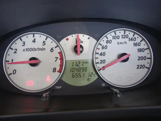 日産 マイクラ Ｃ＋Ｃ 静岡県 2007(平19)年 10.5万km ワインＭ マーチマイクラコンバーチブル/電動オープン/スタイリッシュガラスルーフ/自店管理ユーザー買取車両/車検令和9年5月まで/禁煙車/HIDヘッドライト/純正CDチューナー/ETC/革巻きステアリング/フロントフォグランプ/社外16インチアルミ/イモビライザー/保証書