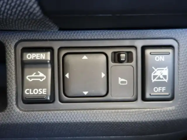 日産 マイクラ Ｃ＋Ｃ 静岡県 2007(平19)年 10.5万km ワインＭ マーチマイクラコンバーチブル/電動オープン/スタイリッシュガラスルーフ/自店管理ユーザー買取車両/車検令和9年5月まで/禁煙車/HIDヘッドライト/純正CDチューナー/ETC/革巻きステアリング/フロントフォグランプ/社外16インチアルミ/イモビライザー/保証書