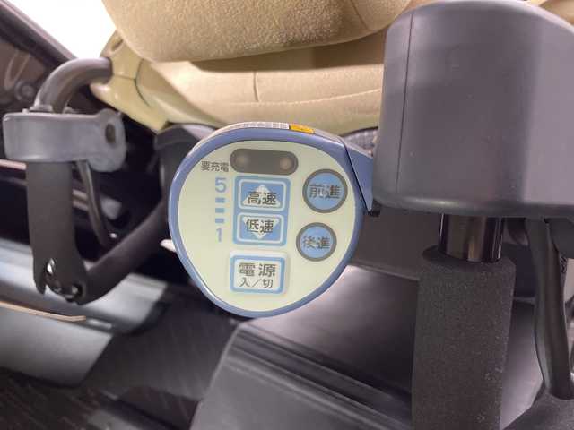 トヨタ ヴェルファイア ハイブリット X サイドリフトアップ 神奈川県 2018(平30)年 6.8万km バーニングブラッククリスタルシャインガラスフレーク ウェルキャブ車サイドリフトアップシート車【脱着タイプ電動式】/リア電動ウインチリフト/4WD/社外8型メモリーナビゲーション【AVIC-RL802】/社外アルパイン12型フリップダウンモニター【RXH12X-L】/フルセグ　CD DVD　iPod　Bluetooth　MSVSD　AUX　USB　HDMI/両側電動スライドドア/セーフティセンス/レーダークルーズコントロール/プリクラッシュセーフティ/ロードサインアシスト/オートマチックハイビーム/先行車発進お知らせ/前後ソナー/革巻きステアリング/EV/DRIVEMODE/社外前方ドライブレコーダー/純正ビルトインETC/電動パーキングブレーキ/オートブレーキホールド/プッシュスタート/スマートキー/2眼LEDヘッドランプ/オートライト/LEDフロントフォグランプ/純正17インチアルミホイール/純正リアスポイラー/　　　