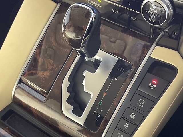 トヨタ ヴェルファイア ハイブリット X サイドリフトアップ 神奈川県 2018(平30)年 6.8万km バーニングブラッククリスタルシャインガラスフレーク ウェルキャブ車サイドリフトアップシート車【脱着タイプ電動式】/リア電動ウインチリフト/4WD/社外8型メモリーナビゲーション【AVIC-RL802】/社外アルパイン12型フリップダウンモニター【RXH12X-L】/フルセグ　CD DVD　iPod　Bluetooth　MSVSD　AUX　USB　HDMI/両側電動スライドドア/セーフティセンス/レーダークルーズコントロール/プリクラッシュセーフティ/ロードサインアシスト/オートマチックハイビーム/先行車発進お知らせ/前後ソナー/革巻きステアリング/EV/DRIVEMODE/社外前方ドライブレコーダー/純正ビルトインETC/電動パーキングブレーキ/オートブレーキホールド/プッシュスタート/スマートキー/2眼LEDヘッドランプ/オートライト/LEDフロントフォグランプ/純正17インチアルミホイール/純正リアスポイラー/　　　