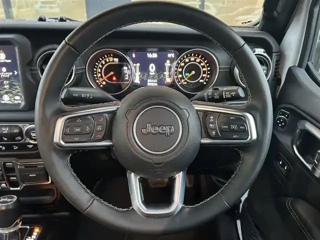 クライスラー・ジープ ジープ ラングラー アンリミテッド サハラ 石川県 2020(令2)年 5.8万km 白 黒革シート/シートヒーター/衝突軽減ブレーキ/アダプティブクルーズコントロール/ブラインドスポットモニター/純正ナビ/フルセグTV/AppleCarPlay/バックカメラ/クリアランスソナー/LEDヘッドライト/ALPINEサウンド