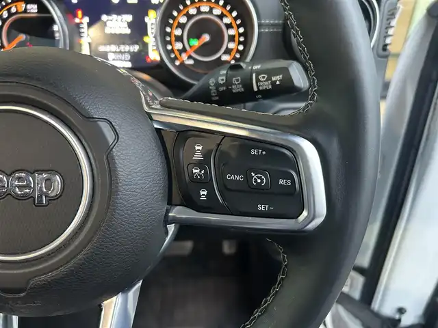 クライスラー・ジープ ジープ ラングラー アンリミテッド サハラ 石川県 2020(令2)年 5.8万km 白 黒革シート/シートヒーター/衝突軽減ブレーキ/アダプティブクルーズコントロール/ブラインドスポットモニター/純正ナビ/フルセグTV/AppleCarPlay/バックカメラ/クリアランスソナー/LEDヘッドライト/ALPINEサウンド