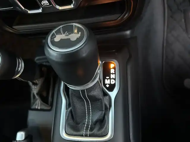 クライスラー・ジープ ジープ ラングラー アンリミテッド サハラ 石川県 2020(令2)年 5.8万km 白 黒革シート/シートヒーター/衝突軽減ブレーキ/アダプティブクルーズコントロール/ブラインドスポットモニター/純正ナビ/フルセグTV/AppleCarPlay/バックカメラ/クリアランスソナー/LEDヘッドライト/ALPINEサウンド