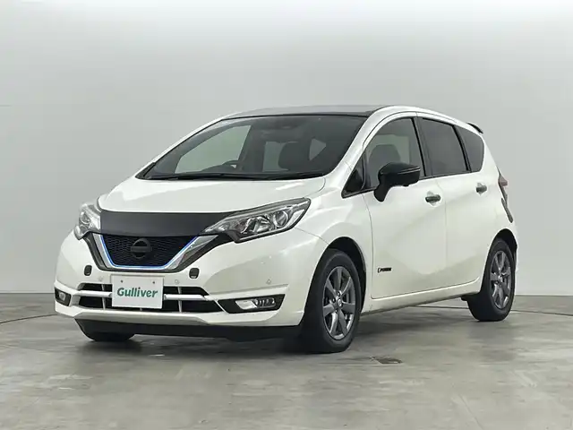 日産 ノート e－パワー メダリスト Bアロー 福島県 2019(平31)年 3.7万km ブリリアントホワイトパール/スーパーブラック 2トーン 衝突軽減/・踏み間違い防止/・ハイビームアシスト/・車線逸脱警報/・ふらつき警報/・標識認識/・クリアランスソナー/純正7インチナビ/・フルセグ/TV/BT/SD/USB/CD/DVD/FM/AM/バックカメラ/・全方位カメラ/追従走行付きクルーズコントロール/LEDオートライト/・フォグライト/ハーフレザー/純正アルミホイール付きサマータイヤ/ETC/ドラレコ/純正フロアマット/ウィンカーミラー/・オートミラー/デジタルインナーミラー/プッシュスタート/・スマートキー/・スペアキー