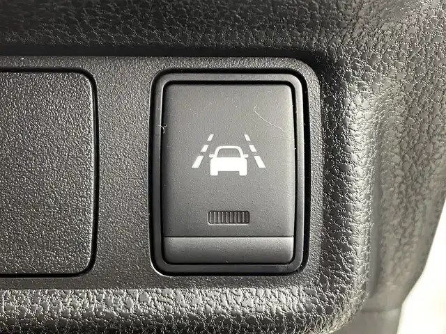 日産 ノート e－パワー メダリスト Bアロー 福島県 2019(平31)年 3.7万km ブリリアントホワイトパール/スーパーブラック 2トーン 衝突軽減/・踏み間違い防止/・ハイビームアシスト/・車線逸脱警報/・ふらつき警報/・標識認識/・クリアランスソナー/純正7インチナビ/・フルセグ/TV/BT/SD/USB/CD/DVD/FM/AM/バックカメラ/・全方位カメラ/追従走行付きクルーズコントロール/LEDオートライト/・フォグライト/ハーフレザー/純正アルミホイール付きサマータイヤ/ETC/ドラレコ/純正フロアマット/ウィンカーミラー/・オートミラー/デジタルインナーミラー/プッシュスタート/・スマートキー/・スペアキー