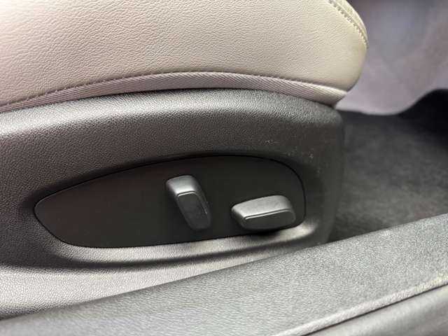 シボレー カマロ LT RS 千葉県 2018(平30)年 3万km グレーＭ クルーズコントロール　/HUD　/本革シート　/BOSEサウンド　/CarPlay/Bカメラ　/Bluetooth接続　/電動シート　/シートヒーター　/ベンチレーション　/ステアリングヒーター　/純正20インチAW　/BSM　/LKA　/ETC