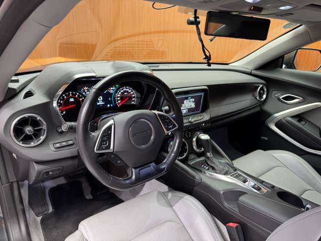 シボレー カマロ LT RS 千葉県 2018(平30)年 3万km グレーＭ クルーズコントロール　/HUD　/本革シート　/BOSEサウンド　/CarPlay/Bカメラ　/Bluetooth接続　/電動シート　/シートヒーター　/ベンチレーション　/ステアリングヒーター　/純正20インチAW　/BSM　/LKA　/ETC