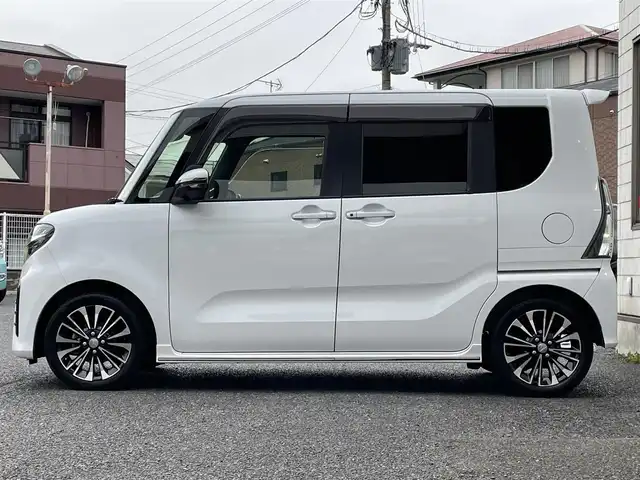 ダイハツ タント カスタム RS 福岡県 2020(令2)年 7.7万km シャイニングホワイトパール ワンオーナー/黒ハーフレザーシート/純正SDナビ【NSZN-Y700DS】/(AM/FM/CD/DVD/Bluetooth/フルセグTV)/パノラミックビューモニター/ビルトインETC/両側パワースライドドア/ナビ連動型純正前後ドライブレコーダー【DRN-H70N】/ミラー型GPSレーダー探知機CELLSTAR【AR-G20M】/コーナーセンサー/オートライト/ロングスライドスイッチ/スマートアシスト/盗難防止装置/横滑り防止機能/D/N席シートヒーター/USBジャック/純正１５インチアルミホイール/純正フロアマット/電格ウィンカーミラー/アイドリングストップ/フロントフォグランプ/ステアリングスイッチ/ドアバイザー/保証書/取扱説明書/ナビ取扱説明書/スペアキー×１