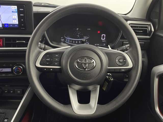 トヨタ ライズ G 新潟県 2020(令2)年 6.5万km ファイアークォーツレッドM 4WD/社外ナビ/　　フルセグ/CD/SD/BT/バックカメラ/LEDオートライト/Fフォグ/シートヒーター/ステアリングスイッチ/寒冷地仕様/ウィンカーミラー/電格ミラー/USBポート/純正アルミホイール付サマータイヤ車載/スマートキー