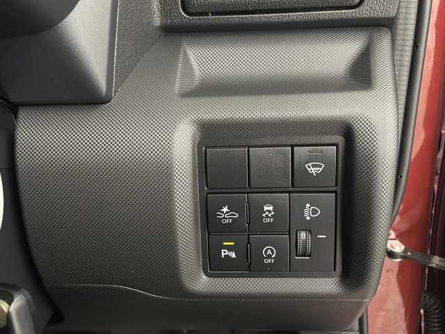 トヨタ ライズ G 新潟県 2020(令2)年 6.5万km ファイアークォーツレッドM 4WD/社外ナビ/　　フルセグ/CD/SD/BT/バックカメラ/LEDオートライト/Fフォグ/シートヒーター/ステアリングスイッチ/寒冷地仕様/ウィンカーミラー/電格ミラー/USBポート/純正アルミホイール付サマータイヤ車載/スマートキー