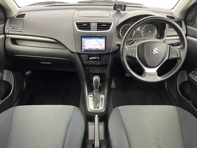 スズキ スイフト RS 富山県 2013(平25)年 9.7万km スーパーブラックパール 4WD/社外ナビ（AM/FM/CD）/ワンセグTV/クルーズコントロール/ドライブレコーダー前後/ETC/レーダー探知機/パドルシフト/社外16インチAW/HIDヘッドライト/フォグランプ/オートライト/ドアバイザー/横滑り防止装置/純正フロアマット/スマートキー/プッシュスタート