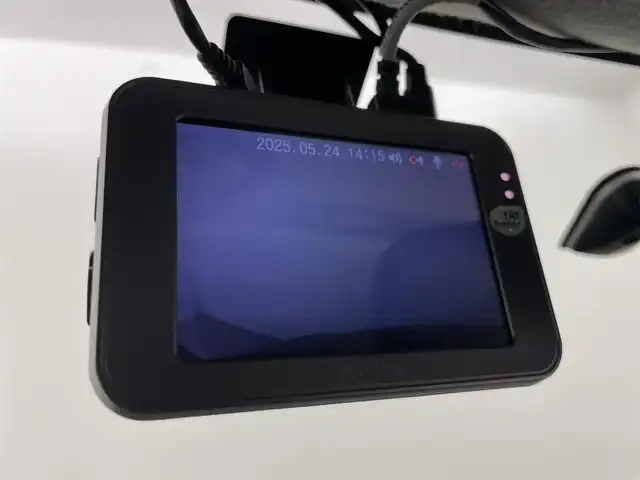 スズキ スイフト RS 富山県 2013(平25)年 9.7万km スーパーブラックパール 4WD/社外ナビ（AM/FM/CD）/ワンセグTV/クルーズコントロール/ドライブレコーダー前後/ETC/レーダー探知機/パドルシフト/社外16インチAW/HIDヘッドライト/フォグランプ/オートライト/ドアバイザー/横滑り防止装置/純正フロアマット/スマートキー/プッシュスタート
