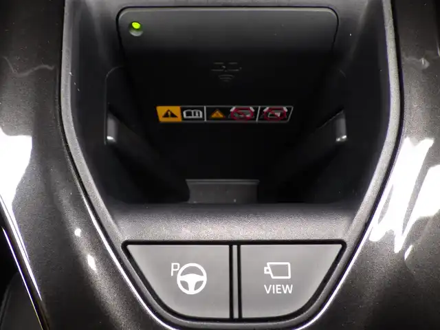 トヨタ クラウン スポーツ Z 千葉県 2024(令6)年 1万km パールⅡ Toyota Safety Sense/・プリクラッシュセーフティ/・レーンディパーチャーアラート/・オートハイビーム/・レーダークルーズコントロール/・ブラインドスポットモニター/・RCTA（リヤクロストラフィックアラート）/ガラスルーフ/デジタルインナーミラー/パワーバックドア/純正コネクティッドナビ/地デジTV/【Bluetooth接続】/パノラミックビューモニター/電動リアゲート/リバース連動ドアミラー（左/右）/置くだけ充電/社外レーダー/ドライブレコーダー/レザーシート/前席パワーシート/エアシート/シートヒーター/革巻きステアリング/ステアリングスイッチ/ETC（2.0）/LEDヘッドライト/ウインカーミラー/クリアランスソナー/純正21インチアルミホイル/サイド/カーテン/ニーエアバッグ/スマートキー