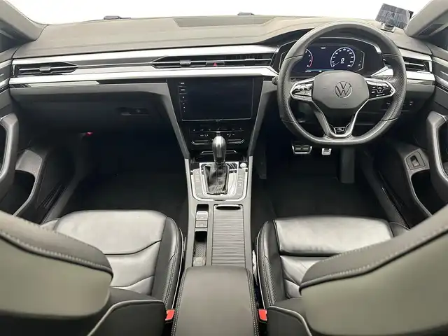 フォルクスワーゲン ＶＷ アルテオン TSI 4モーション Rラインアドバンス 兵庫県 2021(令3)年 3.5万km パール 純正ディスプレイオーディオ　/全方位モニター　/ビルトインＥＴＣ　/パーキングアシスト　/電子パーキング　/オートホールド　/レーンチェンジアシスト　/レーダークルーズコントロール　/ｈａｒｍａｎ／ｋａｒｂｏｎ/パワーシート/ガラスルーフ/コーナーセンサー/レザーシート/フロントアシスト/レーンキープアシスト/シートヒーター