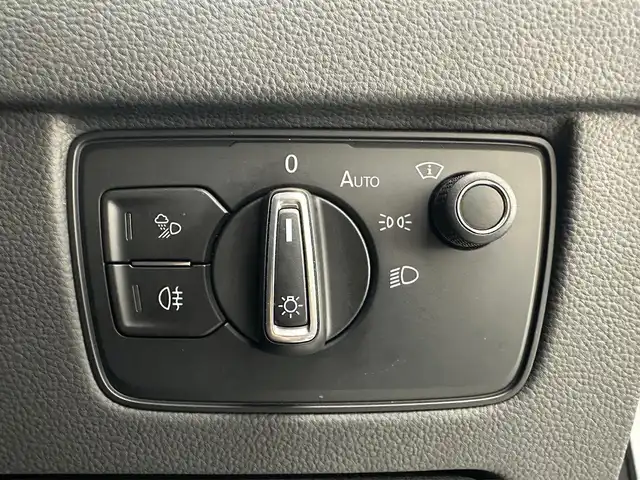 フォルクスワーゲン ＶＷ アルテオン TSI 4モーション Rラインアドバンス 兵庫県 2021(令3)年 3.5万km パール 純正ディスプレイオーディオ　/全方位モニター　/ビルトインＥＴＣ　/パーキングアシスト　/電子パーキング　/オートホールド　/レーンチェンジアシスト　/レーダークルーズコントロール　/ｈａｒｍａｎ／ｋａｒｂｏｎ/パワーシート/ガラスルーフ/コーナーセンサー/レザーシート/フロントアシスト/レーンキープアシスト/シートヒーター