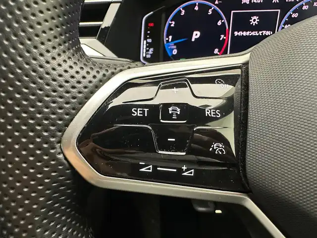 フォルクスワーゲン ＶＷ アルテオン TSI 4モーション Rラインアドバンス 兵庫県 2021(令3)年 3.5万km パール 純正ディスプレイオーディオ　/全方位モニター　/ビルトインＥＴＣ　/パーキングアシスト　/電子パーキング　/オートホールド　/レーンチェンジアシスト　/レーダークルーズコントロール　/ｈａｒｍａｎ／ｋａｒｂｏｎ/パワーシート/ガラスルーフ/コーナーセンサー/レザーシート/フロントアシスト/レーンキープアシスト/シートヒーター