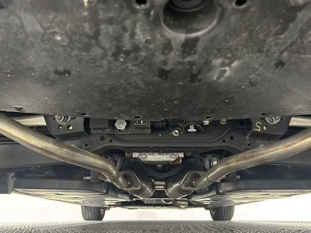 トヨタ クラウン ハイブリッド S Cパッケージ 沖縄県 2020(令2)年 2.8万km ホワイトパールクリスタルシャイン ワンオーナー/禁煙車/純正SDナビ/CD/DVD/SD/BT/フルセグ/バックカメラ/ビルトインETC/ドライブレコーダー/防眩インナーミラー/トヨタセーフティセンス/プリクラッシュセーフティ/レーンキープアシスト/レーダークルーズコントロール/クリアランスソナー/横滑り防止装置/ブラインドスポットモニター/オートマチックハイビーム/LEDヘッドライト/オートライト/ヘッドアップディスプレイ/アイドリングストップ/D+N席シートヒーター/D+N席パワーシート/ステアリングヒーター/純正17インチAW/純正フロアマット/プッシュスタート/スマートキー