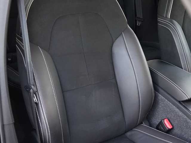 ボルボ ボルボ ＸＣ４０ B4 AWD Rデザイン 静岡県 2021(令3)年 2.9万km グレー インテリセーフ/衝突軽減ブレーキACC/レーンキープ BLIS/ブラックコントラストルーフ /純正ナビフルセグTV Bluetooth CarPlay対応/全方位カメラ/harman/kardonサラウンド/パワーバックドア /ハーフレザーシート シートヒーター /前席パワーシート運転席メモリー機能/ステアリングヒーター/DSRCETC