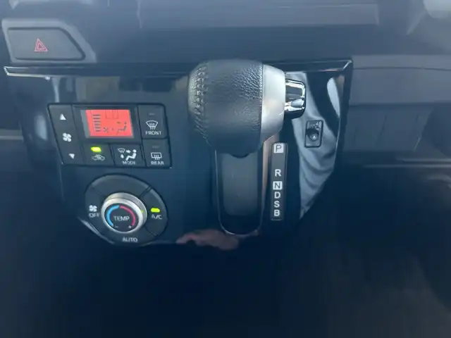 ダイハツ ウェイク G ターボ SA Ⅲ 和歌山県 2018(平30)年 5.3万km ブラックマイカメタリック Panasonic7インチナビ（CN-RE05WD）/フルセグTV/Bluetooth/CD/DVD/バックカメラ/ETC/ドライブレコーダー/スマートアシストIII/衝突軽減カメラ/コーナーセンサー/両側パワースライドドア/HIDヘッドライト/フォグランプ/オートライト/オートハイビーム/アイドリングストップ/フルオートエアコン/電動格納ミラー/純正14インチAW/横滑り防止機能/プッシュスタート/スマートキー