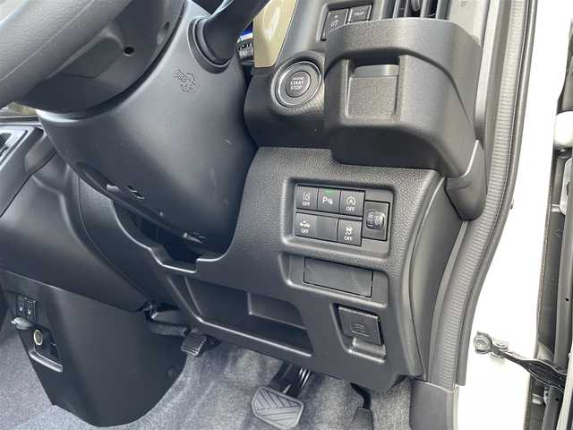 スズキ ハスラー HYBRID G 佐賀県 2025(令7)年 0.1万km未満 ピュアホワイトP LEDヘッドライト/・オートマチックハイビーム/シートヒーター/スマートキー/新車保証書/取扱説明書/スペアキー1本/スズキ セーフティサポート（全車標準装備）/・衝突被害軽減ブレーキ（デュアルカメラブレーキサポート）/・誤発進抑制機能（前方・後方）/・車線逸脱警報機能/・ふらつき警報機能/・先行車発進お知らせ機能/・後退時ブレーキサポート/・標識認識機能/・制動時の車両安定性確保/・ESP（車両走行安定補助システム）/・横滑り防止・トラクションコントロール