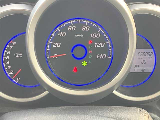 ホンダ Ｎ ＢＯＸ カスタム G SSパッケージ 静岡県 2015(平27)年 6.5万km プレミアムゴールドパープルパール エンジンスタートボタン/パワーステアリング/パワーウィンドウ/保証書/取扱説明書/アイドリングストップ/スマートキー/スペアキー１本/オートエアコン/ETC/SDナビ（CD/ワンセグ）/ベンチシート/フロアマット/両側パワースライドドア/純正アルミホイール/ABS/横滑り防止装置/盗難防止装置/オートライト/W+サイドエアバック/衝突軽減システム/カーテンエアバック