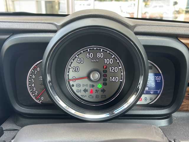 ホンダ Ｎ ＯＮＥ セレクト 静岡県 2018(平30)年 4.1万km ベージュⅡ 安全装備/・シティーブレーキアクティブシステム/純正ナビ/・ラジオ/・CD/DVD/フルセグTV/Bluetooth/SD/USB/ipod/主要装備/・シートヒーター　/・オートライト　/・ＥＴＣ　/・アイドリングストップ　/・ステアリングリモコン　/・ハーフレザーシート　/・スマートキー　/・プッシュスタート　/・バックカメラ　/・純正アルミホイール　/・ウッドパネル/・バックカメラ/・純正フロアマット