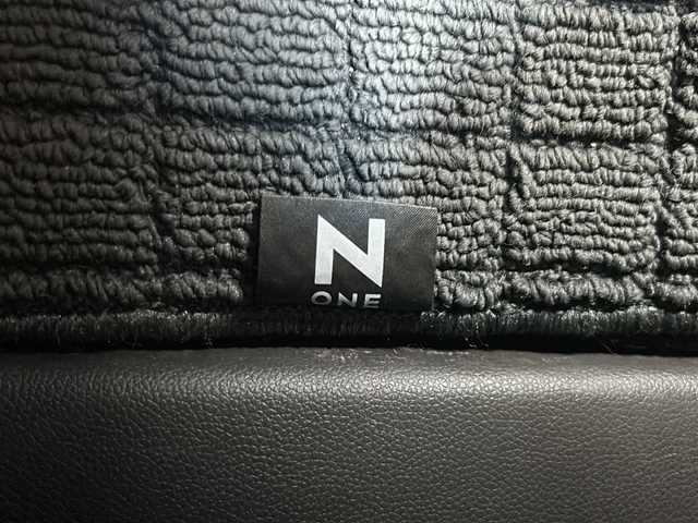 ホンダ Ｎ ＯＮＥ セレクト 静岡県 2018(平30)年 4.1万km ベージュⅡ 安全装備/・シティーブレーキアクティブシステム/純正ナビ/・ラジオ/・CD/DVD/フルセグTV/Bluetooth/SD/USB/ipod/主要装備/・シートヒーター　/・オートライト　/・ＥＴＣ　/・アイドリングストップ　/・ステアリングリモコン　/・ハーフレザーシート　/・スマートキー　/・プッシュスタート　/・バックカメラ　/・純正アルミホイール　/・ウッドパネル/・バックカメラ/・純正フロアマット