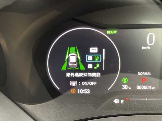ホンダ ヴェゼル ハイブリッド e:HEV Z PLaYパッケージ 愛知県 2025(令7)年 0.1千km プレミアムサンライトホワイトパール 登録済未使用車/純正9型ディズプレイオーディオナビ/衝突軽減システム/レーダークルーズコントロール/バックカメラ/レーンキープアシスト/シートヒーター/ステアリングヒーター/ブラインドスポットモニター/電動リアゲート/SOSコール/ワイヤレス充電器/パドルシフト/LEDヘッドライト/ハーフレザーシート/ステアリングスイッチ/スマートキー/プッシュスタート/コーナーセンサー/純正アルミホイール