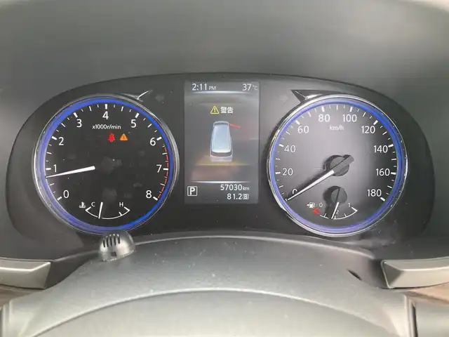 日産 エルグランド 250HWS アーバンクロム 香川県 2017(平29)年 5.7万km ファントムブラック 純正8インチナビ/フリップダウンモニター/両側パワースライドドア/ハーフレザーシート/ウッドコンビステアリング/ステアリングリモコン/レザー調シートカバー/LEDライト/フォグライト/スマートキー/プッシュスタート