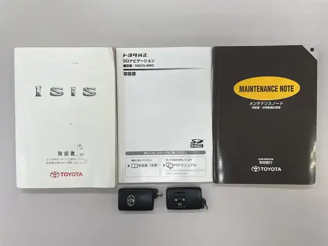 トヨタ アイシス L Gエディション 愛知県 2010(平22)年 8.5万km シルバーM /純正SDナビ//NSCN-W60//ワンセグ/AM/FM/AUX//ビルトインETC//片側パワースライドドア//純正ハロゲンライト//純正フロアマット//純正ドアバイザー//光軸上下調整ダイヤル//ステアスイッチ//電格ミラー//プッシュスタート//ISOFIX//ダブルエアバック//スマートキー//スペアキー1本//取扱説明書//ナビ説明書//保証書//記録簿(R5)