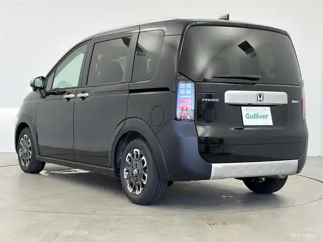 ホンダ フリード ハイブリット e:HEV クロスター 愛知県 2025(令7)年 0.1千km クリスタルブラックパール 登録済未使用車/純正9型ナビ/フルセグTV/Bluetooth接続/バックモニター/ホンダセンシング/衝突被害軽減ブレーキ/車線逸脱警報機能/踏み間違い防止装置/ブラインドスポットモニター/アダプティブクルーズコントロール/フォグランプ/ステアリングスイッチ/コーナーセンサー/電動パーキングブレーキ/オートホールド/フルオートエアコン/純正AW
