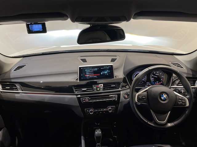 ＢＭＷ Ｘ１ xDrive 18d xライン 新潟県 2018(平30)年 4.4万km ミネラルホワイト DSC／ダイナミック・スタビリティ・コントロール/クルーズコントロール/PDC／パーク・ディスタンス・コントロール/パーキング・アシスト/シートヒーター/インテリジェントセーフティ/純正HDDナビ/(DVD/Bluetooth/USB)/バックカメラ/ミラー一体型ETC/ダウンヒルアシスト/純正18インチアルミホイール/LEDオートライト/シルバールーフレール/電格調整ミラー/ヒルクライムアシスト/横滑り防止機能/W/サイド/カーテンエアバッグ/ABS/スタッドレスタイヤ（純正ホイール）