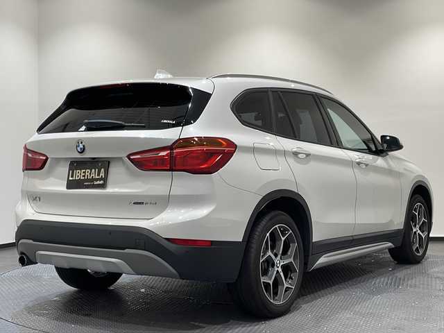 ＢＭＷ Ｘ１ xDrive 18d xライン 新潟県 2018(平30)年 4.4万km ミネラルホワイト DSC／ダイナミック・スタビリティ・コントロール/クルーズコントロール/PDC／パーク・ディスタンス・コントロール/パーキング・アシスト/シートヒーター/インテリジェントセーフティ/純正HDDナビ/(DVD/Bluetooth/USB)/バックカメラ/ミラー一体型ETC/ダウンヒルアシスト/純正18インチアルミホイール/LEDオートライト/シルバールーフレール/電格調整ミラー/ヒルクライムアシスト/横滑り防止機能/W/サイド/カーテンエアバッグ/ABS/スタッドレスタイヤ（純正ホイール）
