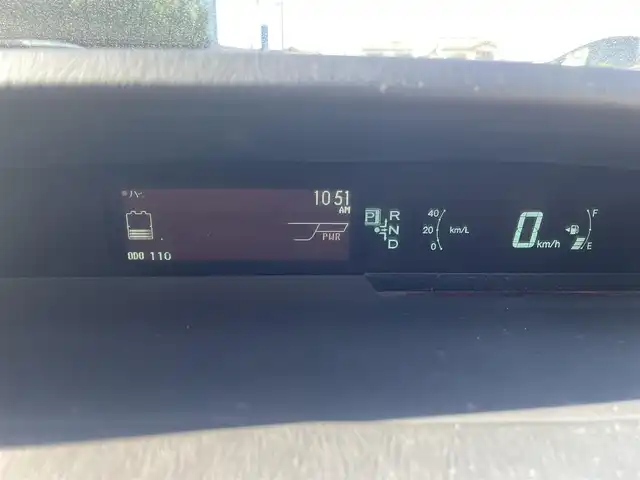 トヨタ プリウス S ツーリングセレ G’s 和歌山県 2014(平26)年 11.1万km ブラック (株)IDOMが運営する【じしゃロン和歌山店】の自社ローン専用車両になります。こちらは現金またはオートローンご利用時の価格です。自社ローンご希望の方は別途その旨お申付け下さい/純正HDDナビ(NHZN-X62G)/(HDD/BT/フルセグTV/SD/DISC)/バックカメラ/LEDヘッドライト/ＥＴＣ/革巻きハンドル/ステアリングスイッチ/スマートキー/スペアキーx1/純正18インチAW/純正フロアマット/ドアバイザー